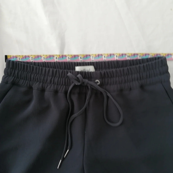 Aritzia Wilfred Crepe Buffon Jogger Pants Dark Gray Neutral Minimal XS - Picture 15 of 16